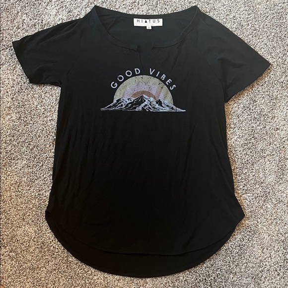 Black Graphic Women's Top - Picture 1 of 3